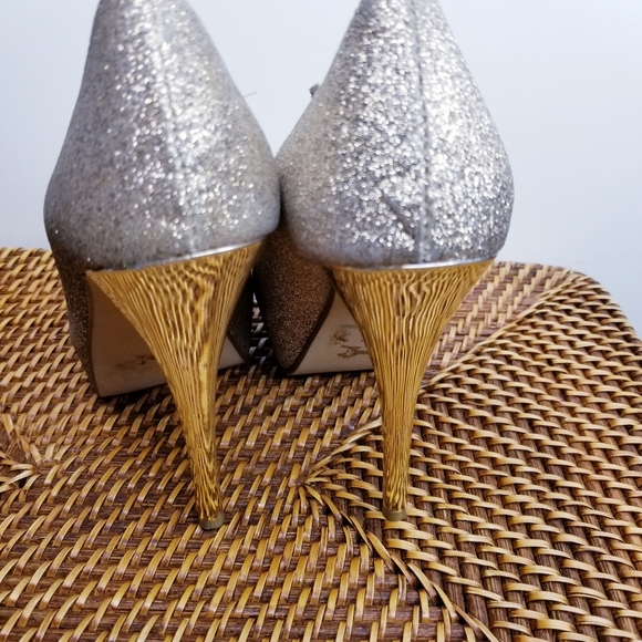 Women's Size 7.5 Gold Glitter Peep Toe Stilettos - Picture 4 of 7